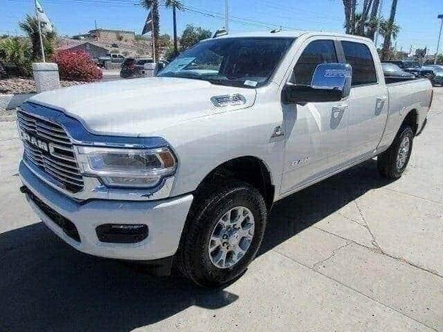 2024 RAM Ram 3500 RAM 3500 LARAMIE CREW CAB 4X4 64 BOX