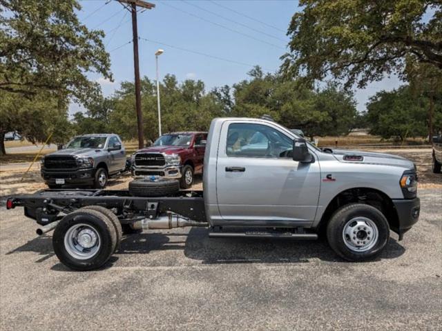 2024 RAM Ram 3500 Chassis Cab RAM 3500 TRADESMAN CHASSIS REGULAR CAB 4X4 60 CA