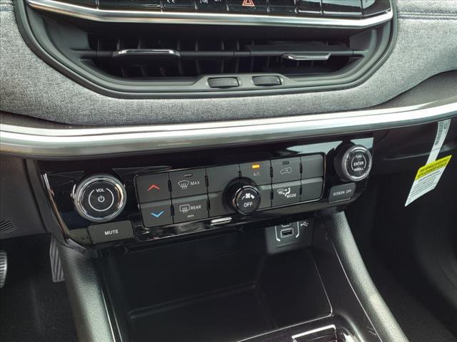 2023 Jeep Compass COMPASS SPORT 4X4