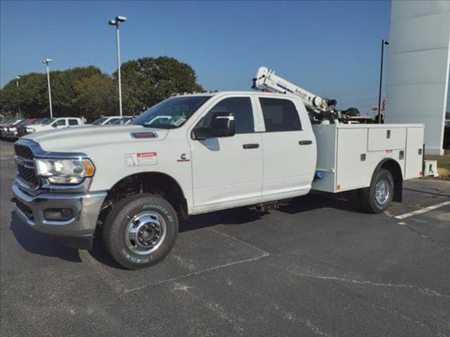 2023 RAM Ram 3500 Chassis Cab RAM 3500 TRADESMAN CREW CAB CHASSIS 4X4 60 CA