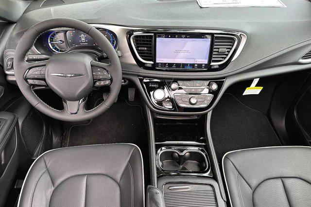 2023 Chrysler Pacifica Hybrid Limited