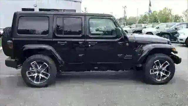 2024 Jeep Wrangler 4xe WRANGLER 4-DOOR SPORT S 4xe