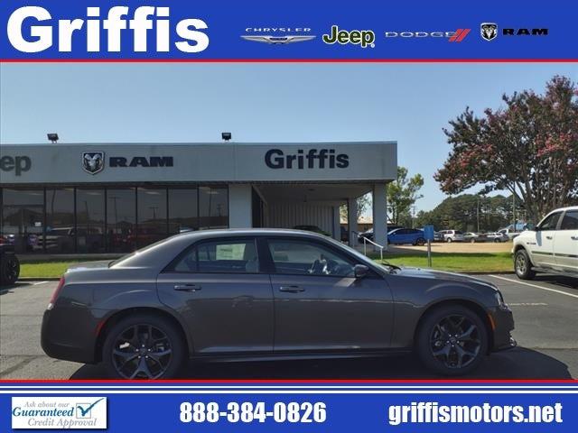 2023 Chrysler Chrysler 300 300 TOURING L RWD