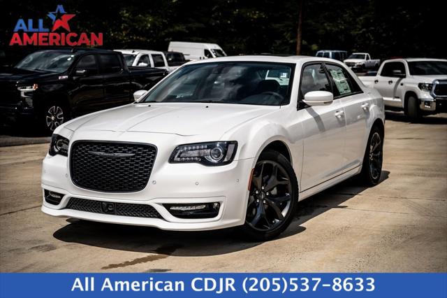 2023 Chrysler Chrysler 300 300 TOURING L RWD