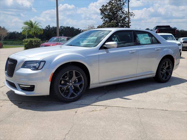 2023 Chrysler Chrysler 300 300 TOURING L RWD