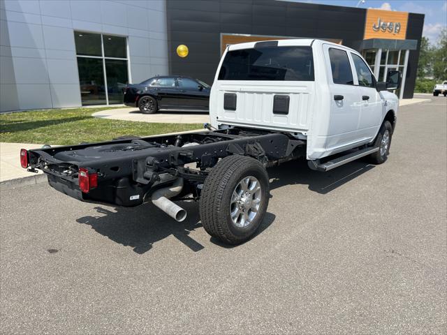 2023 RAM Ram 3500 Chassis Cab RAM 3500 TRADESMAN CREW CAB CHASSIS 4X4 60 CA