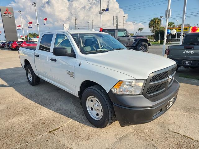 2023 RAM Ram 1500 Classic RAM 1500 CLASSIC TRADESMAN CREW CAB 4X4 57 BOX