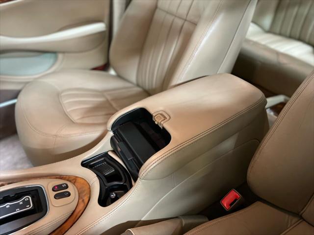 1999 Jaguar XJ XJ8 4dr Sedan