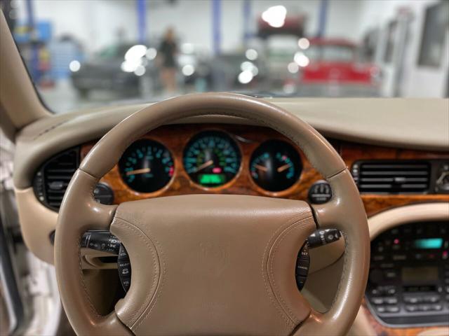 1999 Jaguar XJ XJ8 4dr Sedan