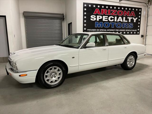1999 Jaguar XJ XJ8 4dr Sedan