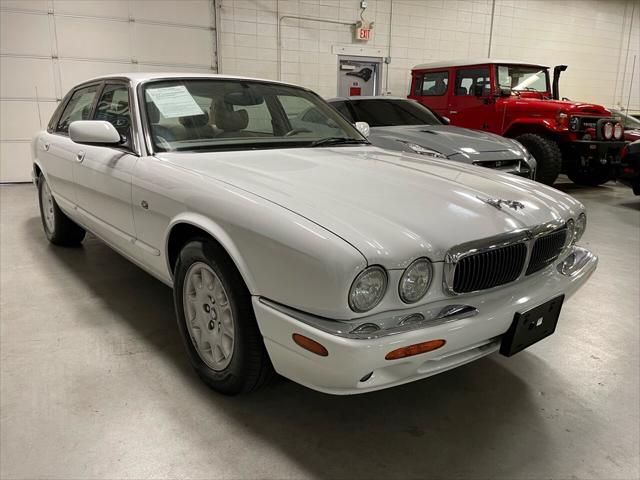 1999 Jaguar XJ XJ8 4dr Sedan