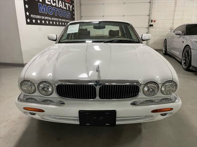 1999 Jaguar XJ XJ8 4dr Sedan