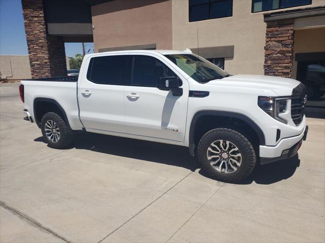 2023 GMC Sierra 1500 4WD Crew Cab Short Box AT4