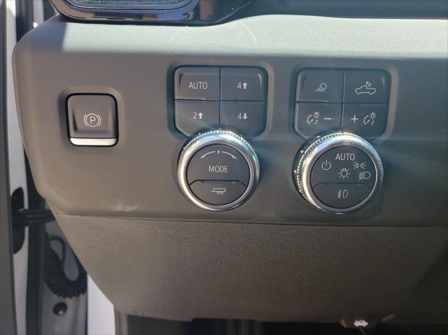 2023 GMC Sierra 1500 4WD Crew Cab Short Box AT4