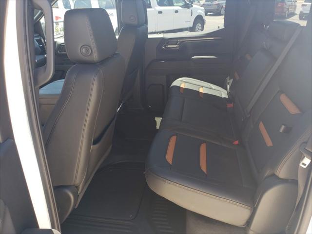 2023 GMC Sierra 1500 4WD Crew Cab Short Box AT4