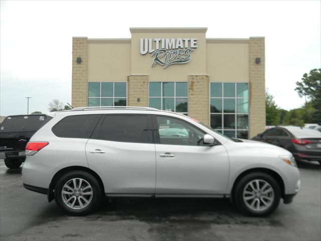 2016 Nissan Pathfinder S for sale in Appleton, WI