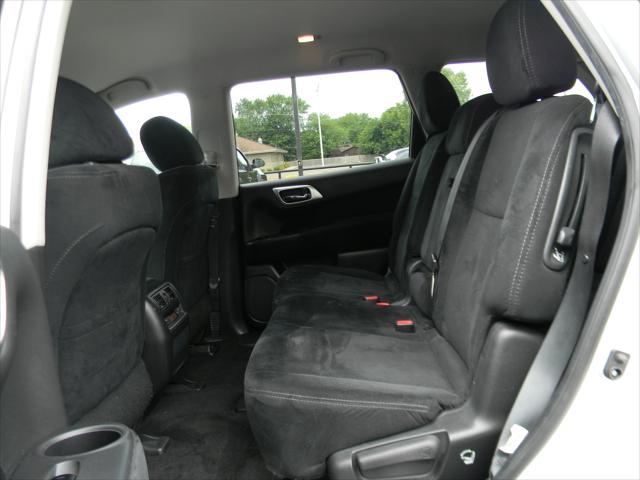 2016 Nissan Pathfinder S