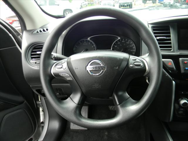 2016 Nissan Pathfinder S