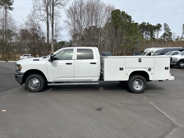 2023 RAM Ram 3500 Chassis Cab RAM 3500 TRADESMAN CREW CAB CHASSIS 4X4 60 CA