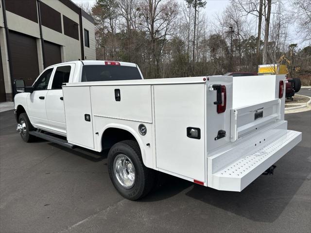 2023 RAM Ram 3500 Chassis Cab RAM 3500 TRADESMAN CREW CAB CHASSIS 4X4 60 CA