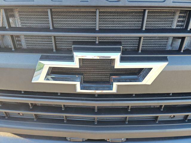 2023 Chevrolet Silverado MD LT