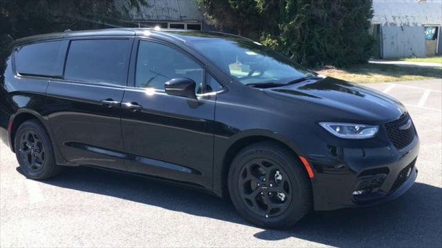 2023 Chrysler Pacifica Hybrid PACIFICA PLUG-IN HYBRID TOURING L