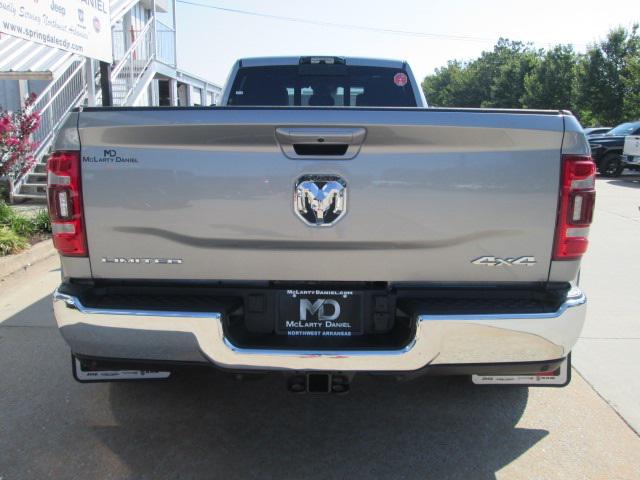 2024 RAM Ram 3500 RAM 3500 LIMITED CREW CAB 4X4 8 BOX