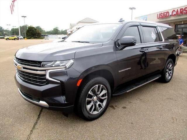 2022 Chevrolet Suburban 2WD LT