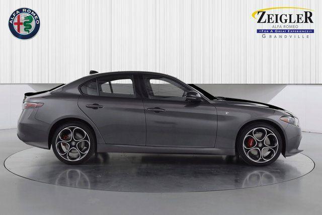 2024 Alfa Romeo Giulia GIULIA Ti AWD
