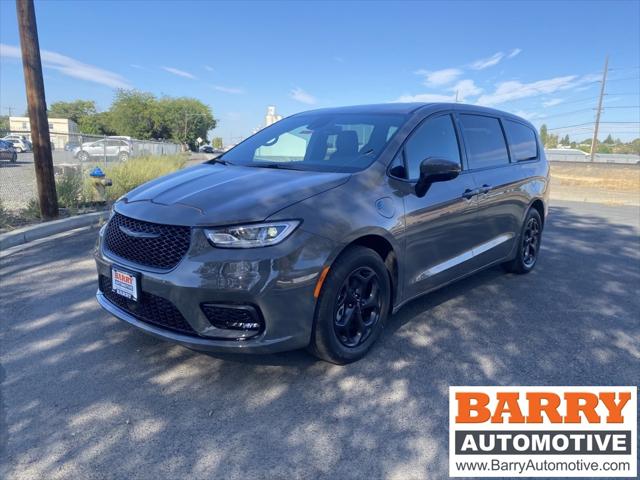 2023 Chrysler Pacifica Hybrid PACIFICA PLUG-IN HYBRID TOURING L