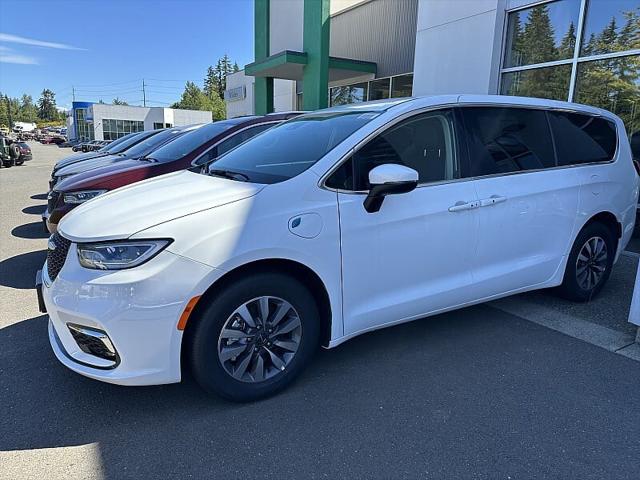 2023 Chrysler Pacifica Hybrid PACIFICA PLUG-IN HYBRID TOURING L