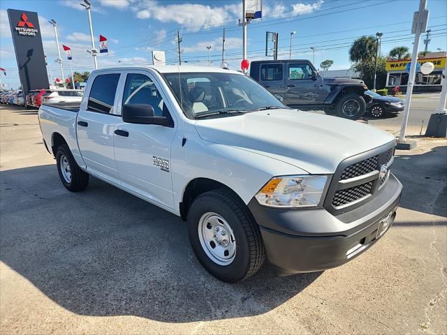 2023 RAM Ram 1500 Classic RAM 1500 CLASSIC TRADESMAN CREW CAB 4X4 57 BOX