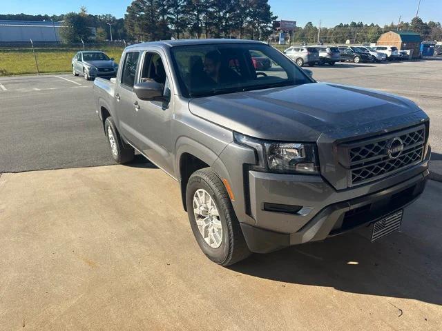 2022 Nissan Frontier Crew Cab SV 4x4