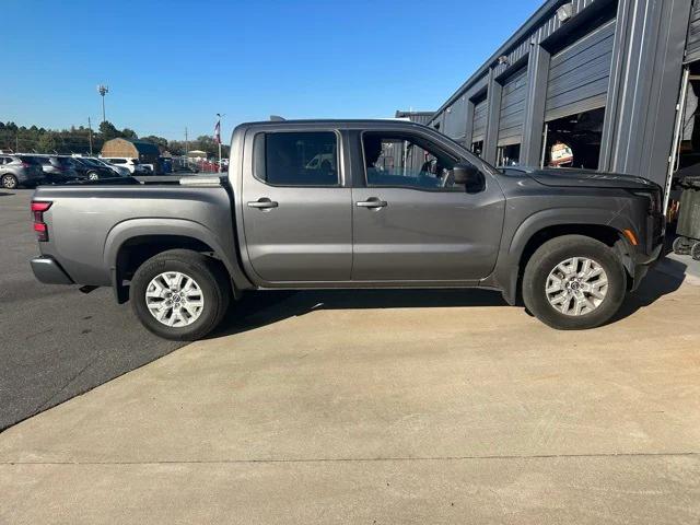 2022 Nissan Frontier Crew Cab SV 4x4