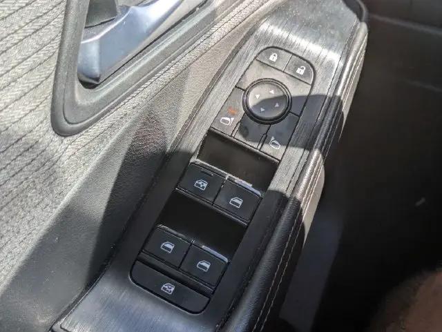 2021 Nissan Rogue SV FWD
