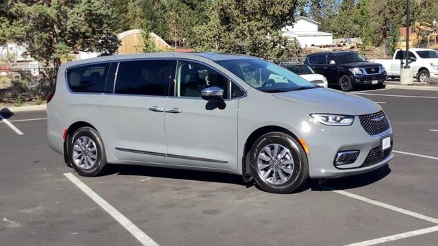 2023 Chrysler Pacifica Plug-In Hybrid PACIFICA PLUG-IN HYBRID LIMITED