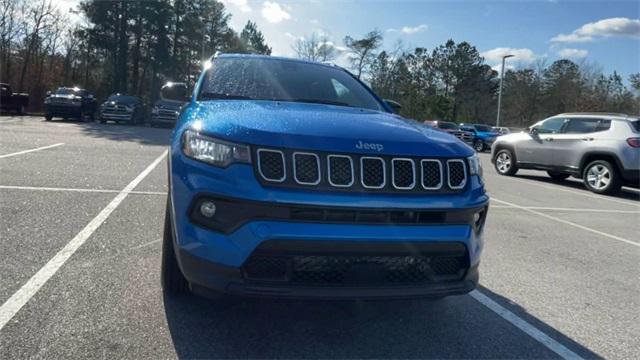 2023 Jeep Compass COMPASS LATITUDE LUX 4X4