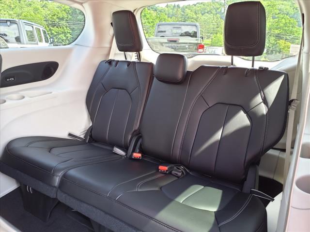 2023 Chrysler Pacifica Plug-In Hybrid PACIFICA PLUG-IN HYBRID TOURING L