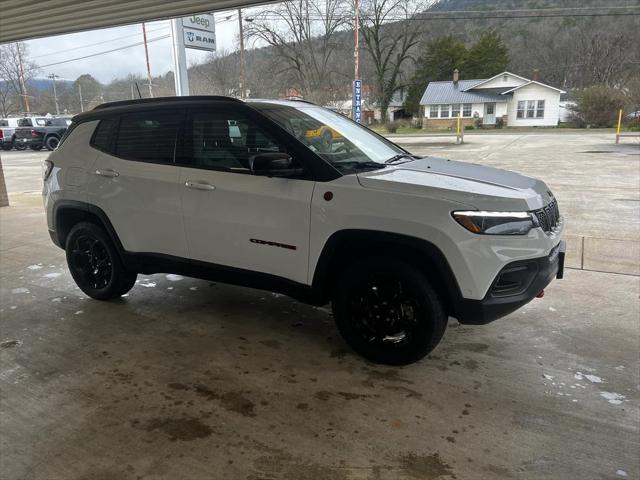 2023 Jeep Compass COMPASS TRAILHAWK 4X4