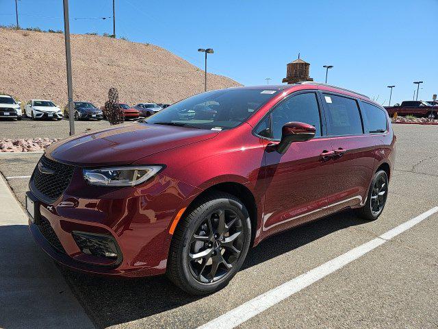 2023 Chrysler Pacifica PACIFICA TOURING L AWD