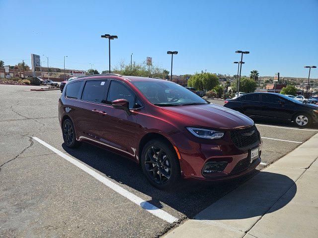 2023 Chrysler Pacifica PACIFICA TOURING L AWD