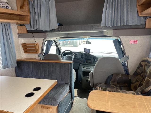 2003 Ford E-450 Cutaway E450 Cube Van 12'