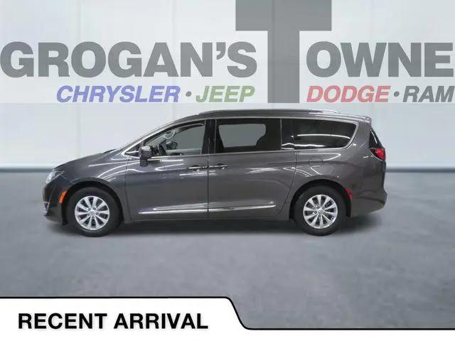 2018 Chrysler Pacifica Touring L for sale in Toledo, OH