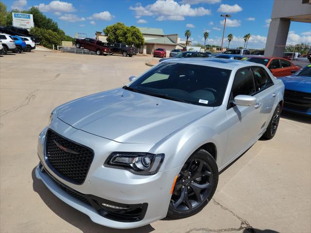 2023 Chrysler Chrysler 300 300S V8