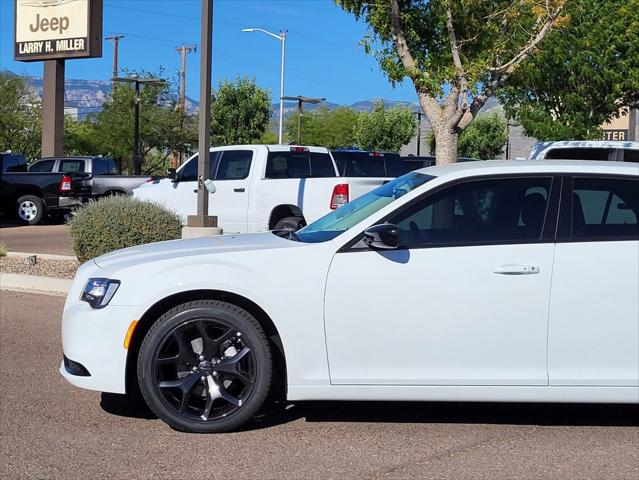 2023 Chrysler Chrysler 300 300 TOURING