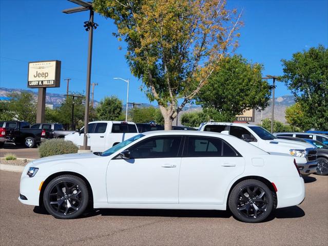 2023 Chrysler Chrysler 300 300 TOURING