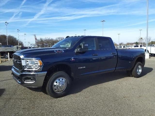 2024 RAM Ram 3500 RAM 3500 BIG HORN CREW CAB 4X4 8 BOX