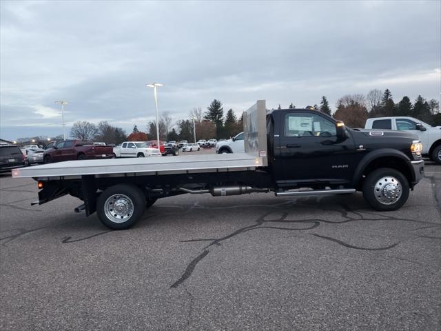 2023 RAM Ram 5500 Chassis Cab RAM 5500 SLT CHASSIS REGULAR CAB 4X4 108 CA