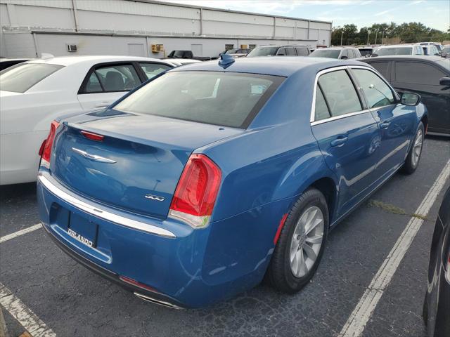 2023 Chrysler Chrysler 300 300 TOURING