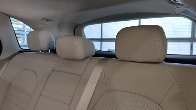 2022 Mercedes-Benz GLC SUV